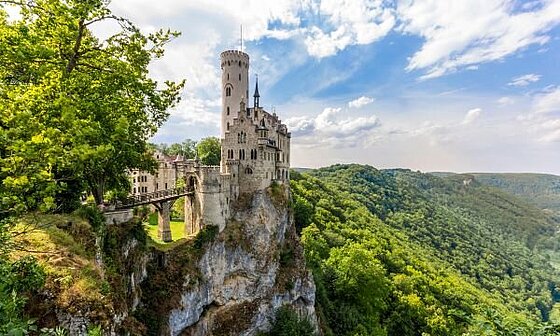 Blick auf Schloss Lichtenstein